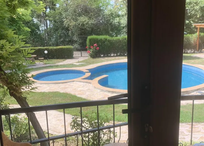 בית הארחה Complex Maxim - Sea View