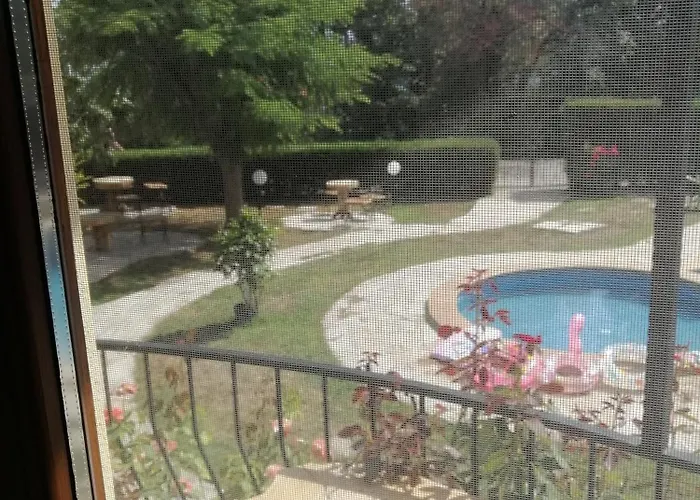 בית הארחה Complex Maxim - Sea View 4*