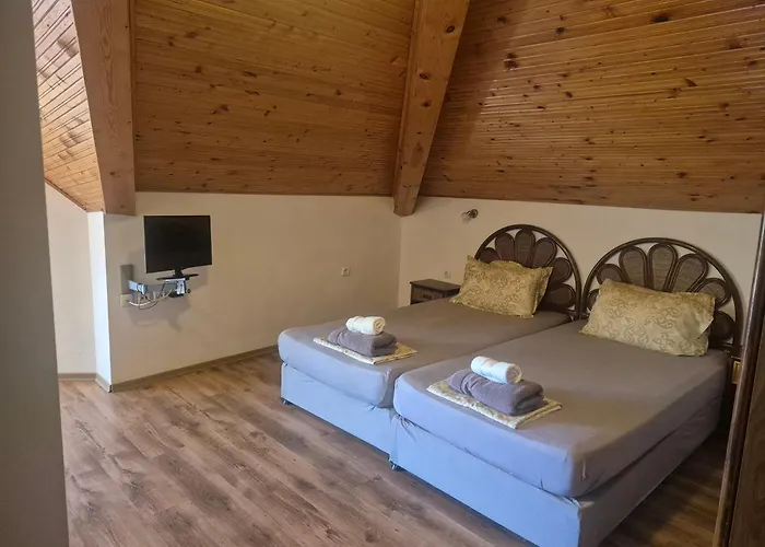 Complex Maxim - Sea View 4* וארנה