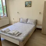 Complex Maxim - Sea View