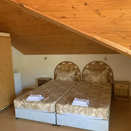 Gasthof Complex Maxim - Sea View And Free Parking 3*