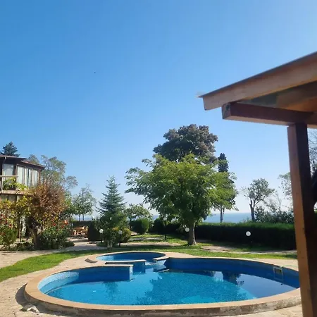 Complex Maxim - Sea View بيت ضيافة 4*