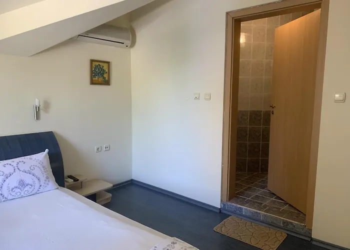 Complex Maxim - Sea View