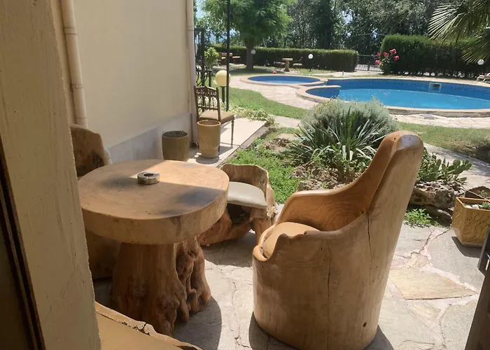 Complex Maxim - Sea View 招待所