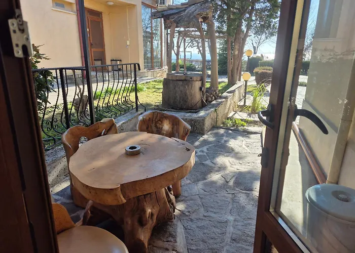 Complex Maxim - Sea View 招待所